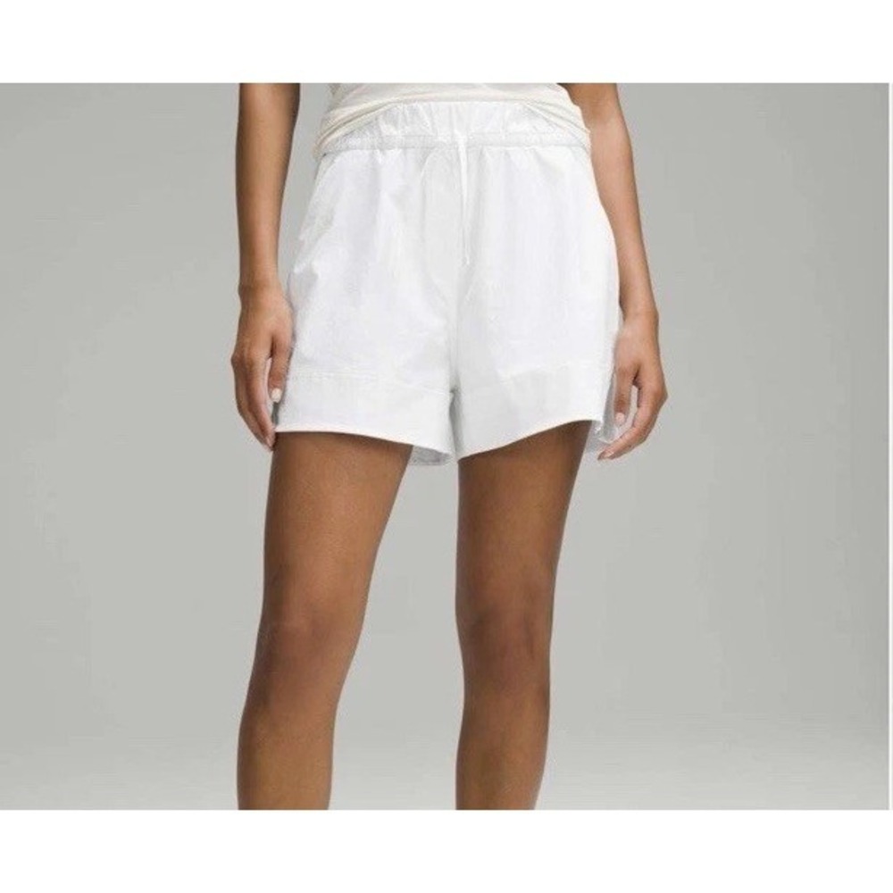 🍋 EUC Lululemon Cinchable Waist High-Rise Woven Short 3.5" White XL POCKETS
